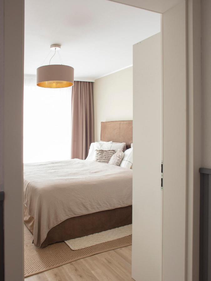 Central Point By Zoom Apartments Bratislava Bagian luar foto
